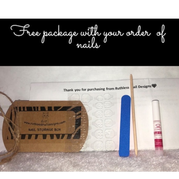 Rainbow Bears and Holo Aurora- Press on nail set- Size 0-8, Long Round - Picture 4 of 6